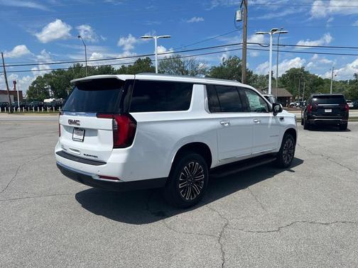 2025 GMC Yukon XL Elevation