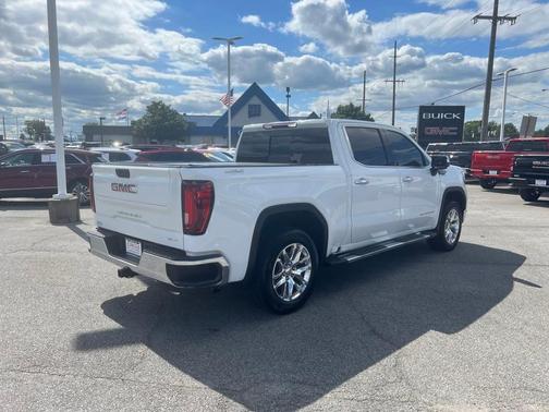 2021 GMC Sierra 1500 SLT