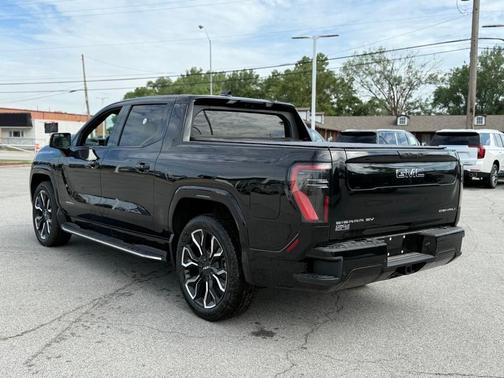 2025 GMC Sierra EV Denali