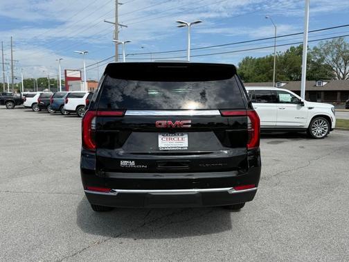 2025 GMC Yukon Elevation
