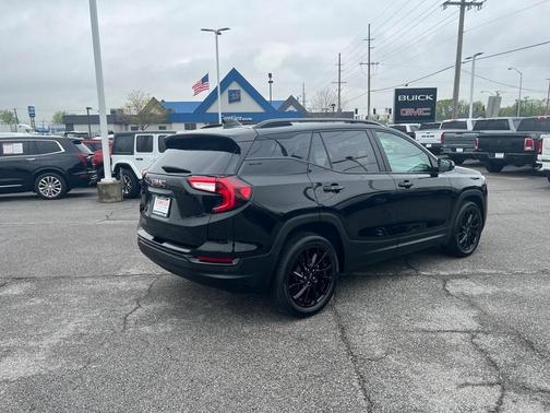2023 GMC Terrain SLE