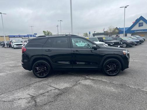 2023 GMC Terrain SLE