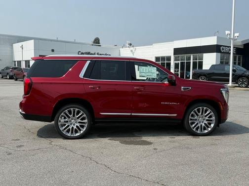2025 GMC Yukon Denali
