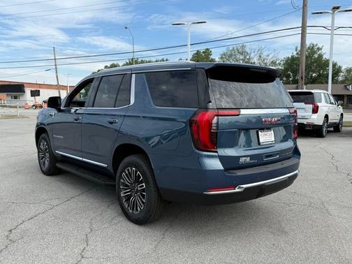 2025 GMC Yukon Elevation
