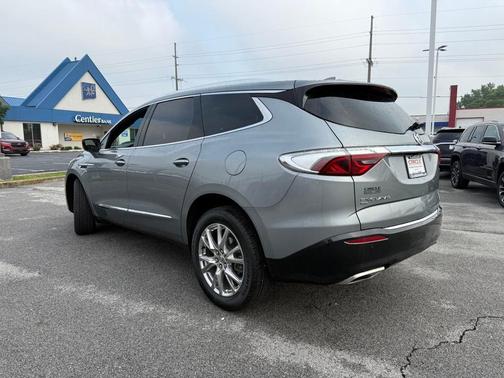 2023 Buick Enclave Premium
