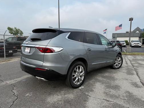 2023 Buick Enclave Premium