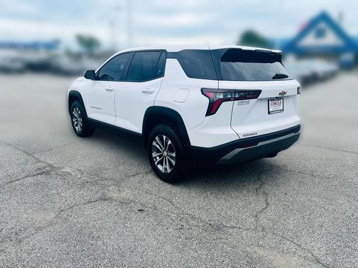 Summit White 2025 Chevrolet Equinox LT