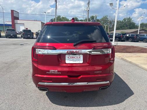 2021 GMC Acadia Denali