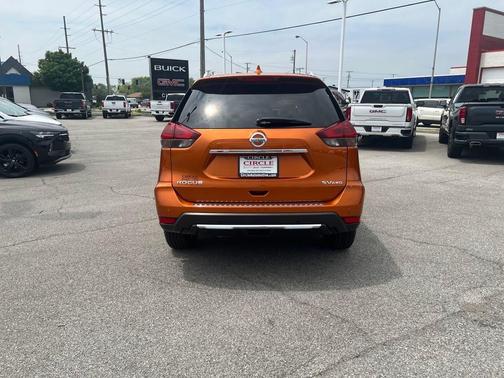 2020 Nissan Rogue SV