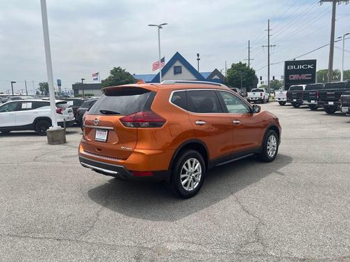 2020 Nissan Rogue SV