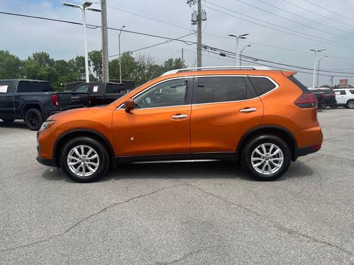 2020 Nissan Rogue SV
