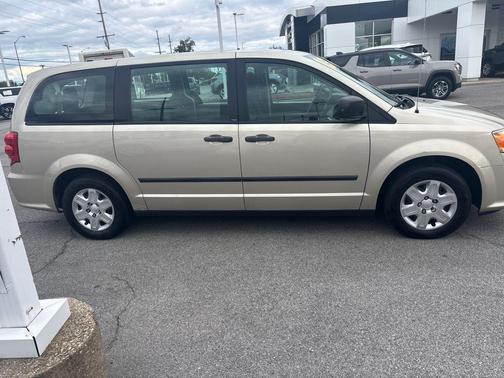 2013 Dodge Grand Caravan SE