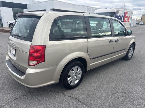 2013 Dodge Grand Caravan SE