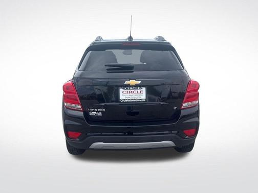 Mosaic Black Metallic 2020 Chevrolet Trax LT