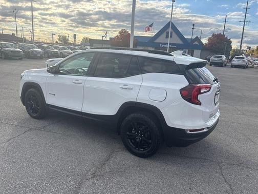 2022 GMC Terrain AT4