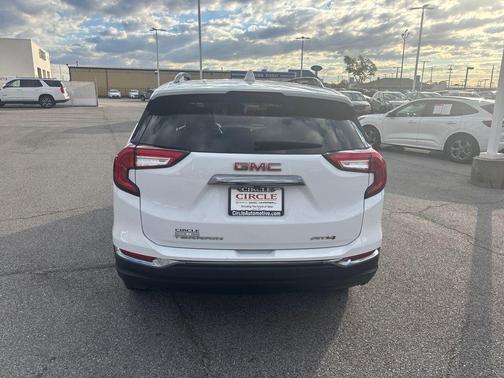 2022 GMC Terrain AT4