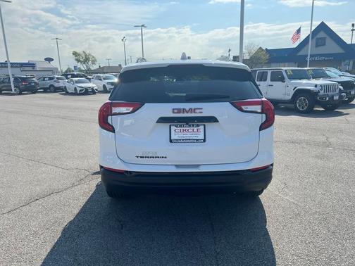 2023 GMC Terrain SLE