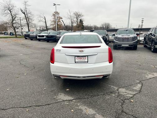 2016 Cadillac XTS Luxury Collection