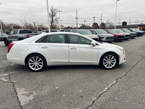 2016 Cadillac XTS Luxury Collection