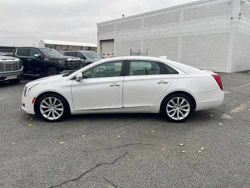 2016 Cadillac XTS Luxury Collection