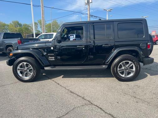 2021 Jeep Wrangler Unlimited Sahara