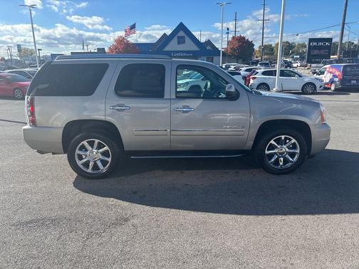 2009 GMC Yukon Denali