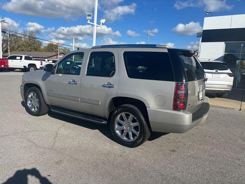 2009 GMC Yukon Denali