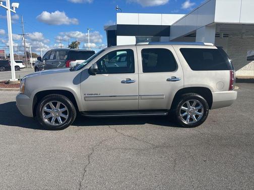 2009 GMC Yukon Denali