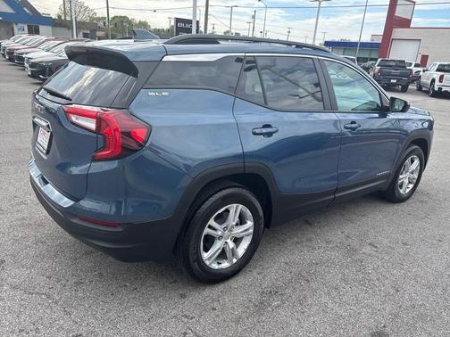 2024 GMC Terrain SLE