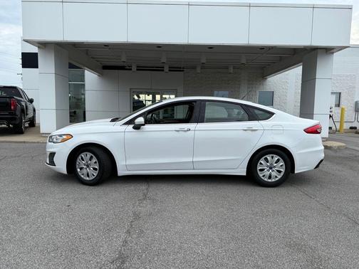 2019 Ford Fusion S