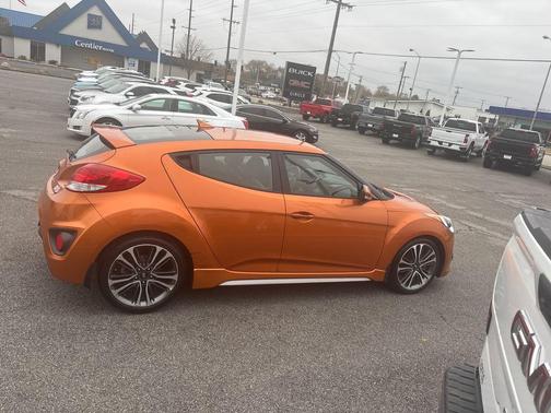 2016 Hyundai Veloster Turbo