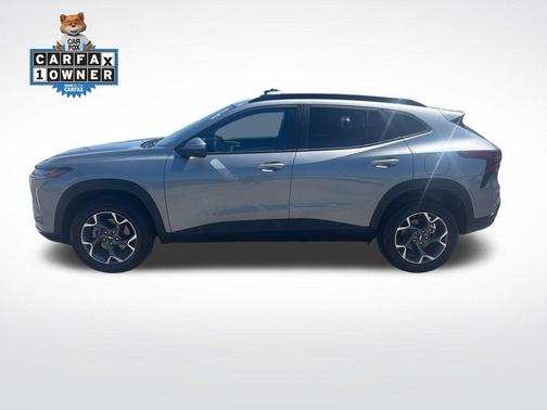 Sterling Gray Metallic 2025 Chevrolet Trax LT