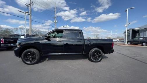 Photo 5 of 26 of 2014 RAM 1500 Sport