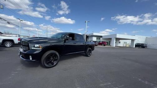 Photo 4 of 26 of 2014 RAM 1500 Sport