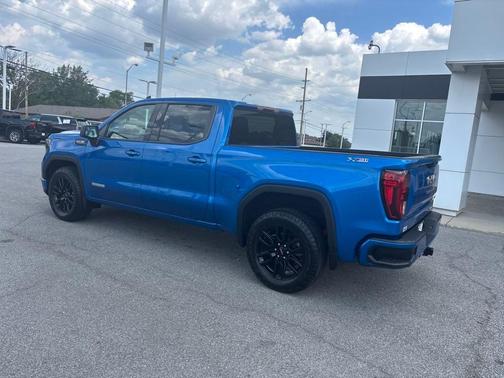 2022 GMC Sierra 1500 Elevation