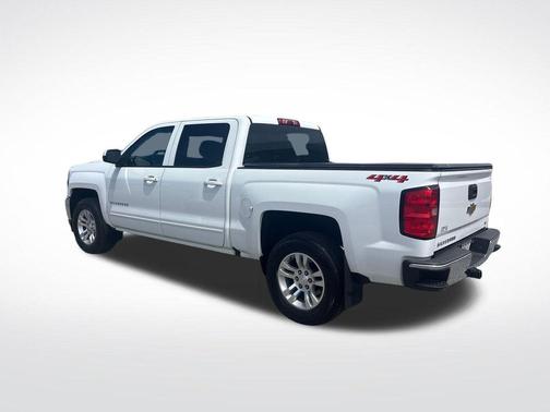 Summit White 2018 Chevrolet Silverado 1500 LT