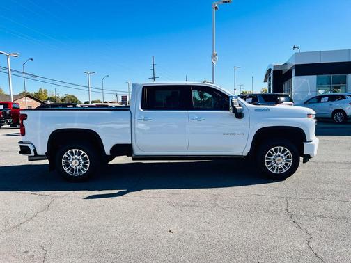 2022 Chevrolet Silverado 3500 High Country