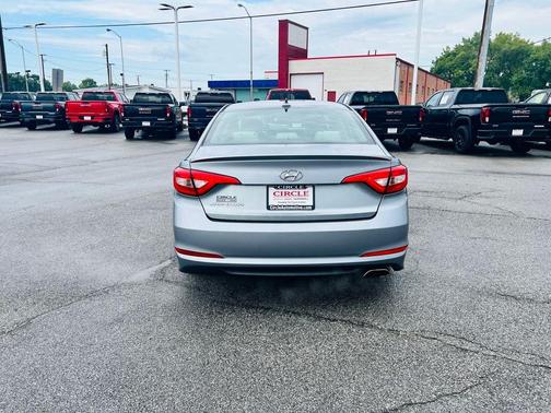 2015 Hyundai SONATA SE