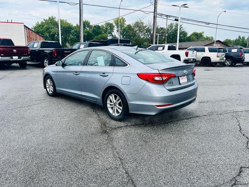 2015 Hyundai SONATA SE