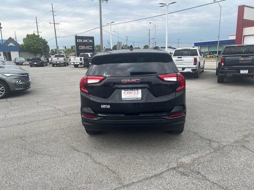 2023 GMC Terrain SLT