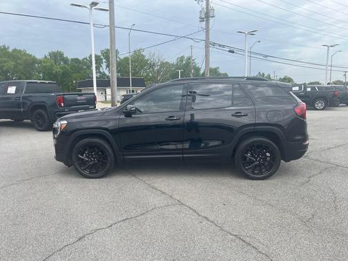 2023 GMC Terrain SLT