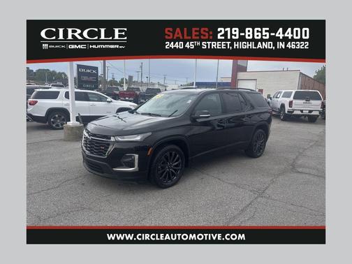 Black 2023 Chevrolet Traverse RS