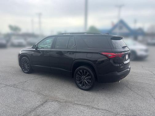 Black 2023 Chevrolet Traverse RS
