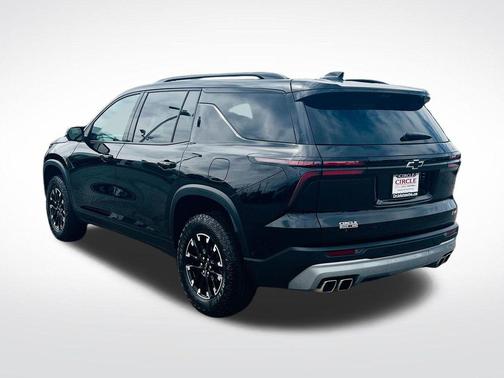 Mosaic Black Metallic 2024 Chevrolet Traverse Z71