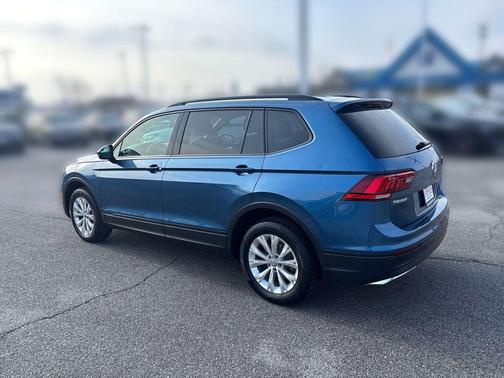 Silk Blue Metallic 2018 Volkswagen Tiguan 2.0T S