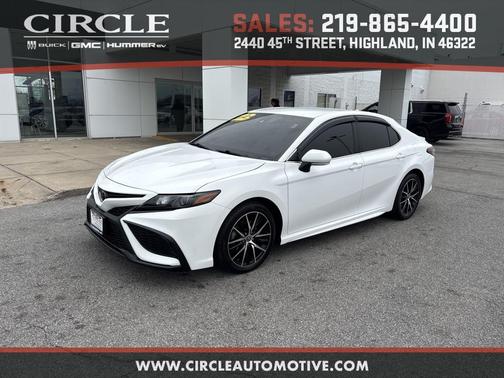 2023 Toyota Camry SE