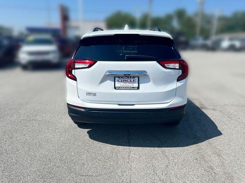 Summit White 2024 GMC Terrain SLE