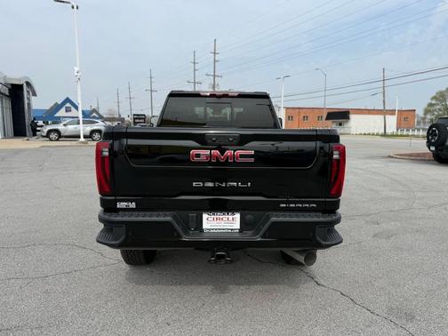 2025 GMC Sierra 2500 Denali