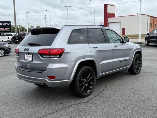 2019 Jeep Grand Cherokee Altitude