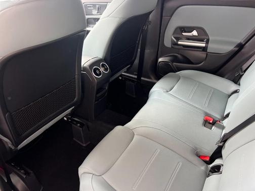 Cirrus Silver Metallic 2026 Mercedes-Benz GLA 250 Base